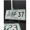 Image 2 : 2 Vintage Yukon License Plates