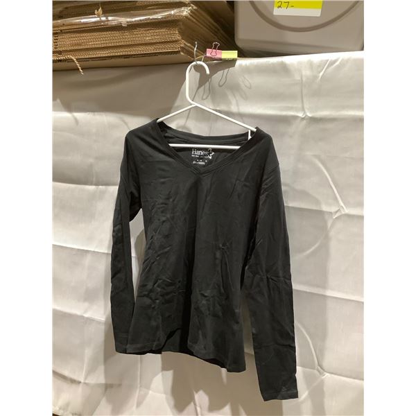 Hanes Ladies Long Sleeve Pull Over Size M