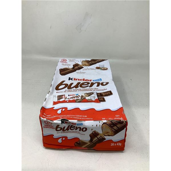 Kinder Bueno Crispy Creamy Chocolate Bar (20 X 43G)