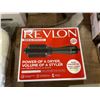 Image 1 : Revlon One-Step Hair Dryer and Volumizer