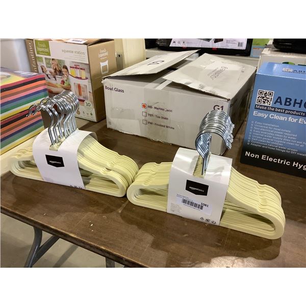 Amazonbasics Hangers 15-Pack Lot of 2