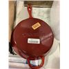 Image 2 : Crock Pot Artisan Enameled Cast Iron Round Skillet