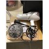 Image 1 : Revlon Hair Dryer
