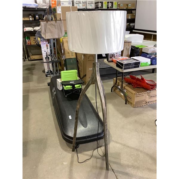 Lumirama Tripoli Floor Lamp (19-3/4in x 61in)