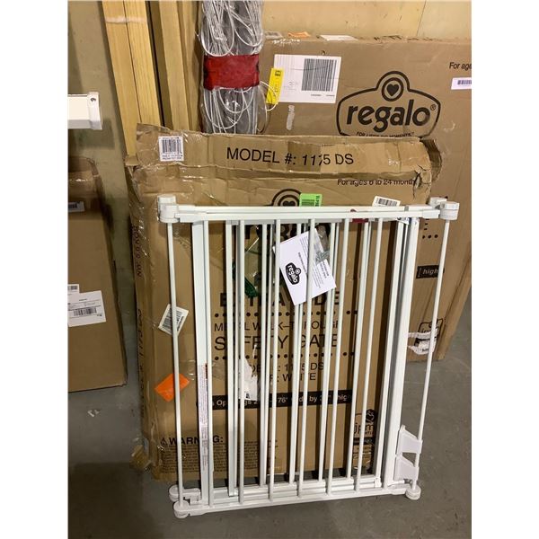 Regalo Extra Wide Safety Gate