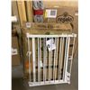 Image 1 : Regalo Extra Wide Safety Gate