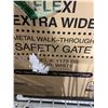 Image 2 : Regalo Extra Wide Safety Gate