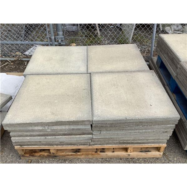 Sidewalk Blocks Concrete Lot of 4 x (24in x 24in x 1 1/2in)