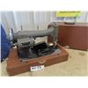 Image 1 : Vintage Viking Portable Sewing Machine