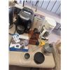 Image 2 : Kitchen Appliances, Large S S Pot, Vacuum Storage Bags, Knife Set and more!