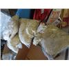 Image 2 : Sewing Material , Yarn, Knitting Needles, & 4 Bags of Wool