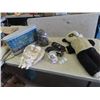 Image 1 : Die Cast Car, Car Radio, Old Teddy Bear Plus More!