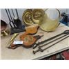 Image 2 : Fireplace Tools & Brass Wall Ornaments