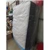 Image 2 : Queen Box Spring & Mattress
