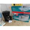 Image 2 : Fan , Humidifier, & Coffee Machine