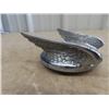 Image 2 : Vintage Rad Cap w Wings Off Ford Mdl T & Hood Ornament Wings