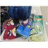 Image 2 : 2 Sleeping Bags, Angry Bird Toque, Bug Zapper Swater, Dog Halloween Costume