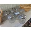 Image 2 : 10 Cannisters & 2 Baskets