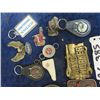 Image 3 : 7 Belt Buckles - Gulf & Snap On Plus Key Chains