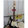 Image 2 : (BC) Peavy Elec Guitar & Peavy Amp & Stand