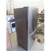Image 2 : Samsung Stainless Steel Fridge works Great But LED LIght Temp Readout is Burnt Out 70" X 33" x 27"