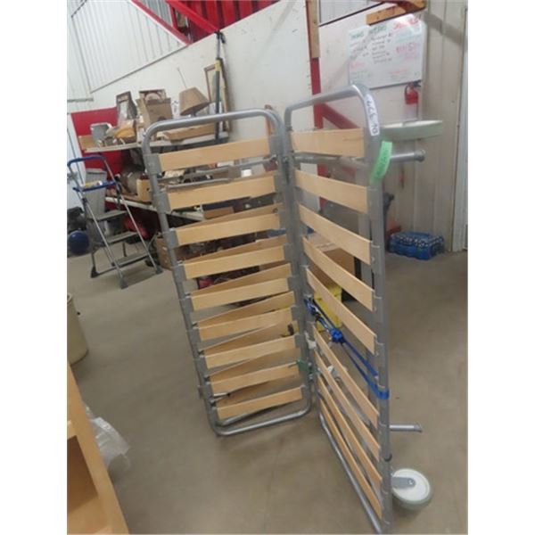 Modern Folding Cot w Mattress