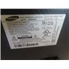 Image 2 : Samsung TV 24" W Remote