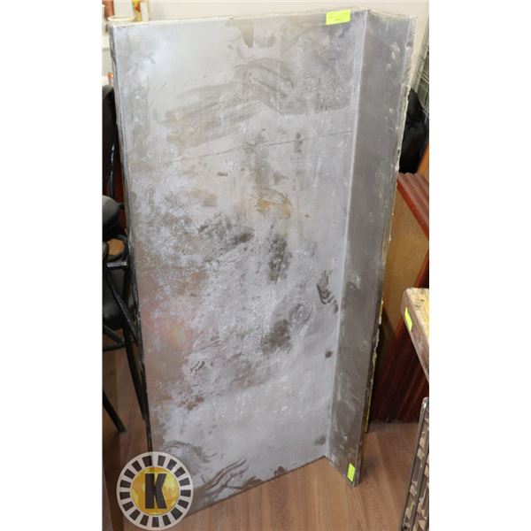 STAINLESS STEEL COUNTERTOP WITH BUILT IN