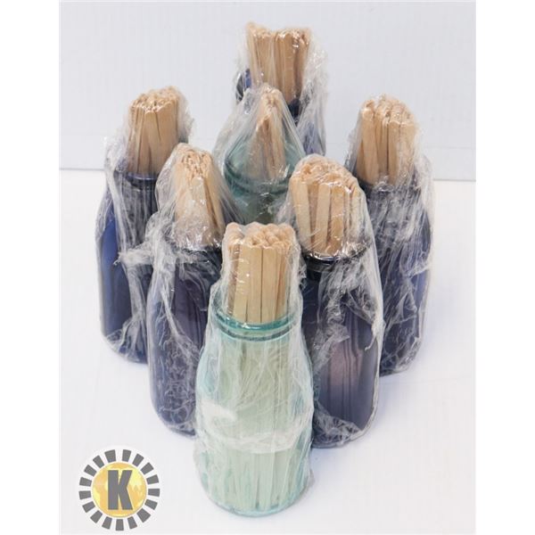 7 MIXERS HOLDERS WITH WOODEN MIXERS