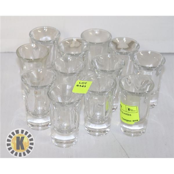 LOT OF 12 X 1 OZ SHOT GLASSES