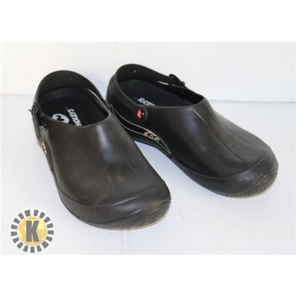 PAIR OF HOLLEYS PRO XL KITCHEN SHOES SIZE 10-11 M