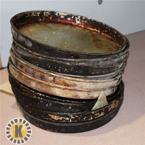 LOT OF TEN 10" PIZZA PANS