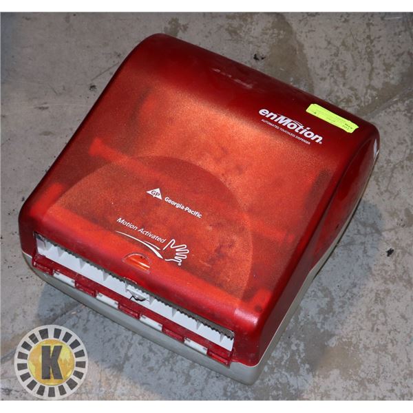 EN MOTION AUTOMATIC TOWEL DISPENSER RED
