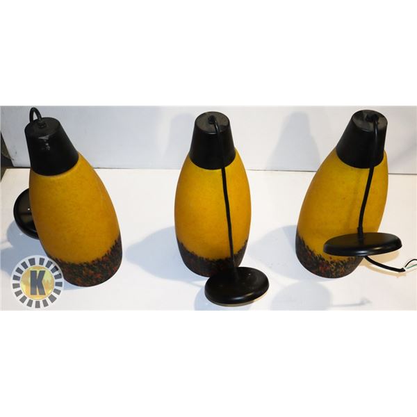 BOX WITH  3 PENDANT LIGHTS