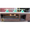 Image 5 : VALLEY DYNAMO 4 X 8 BILLIARDS POOL TABLE /W RACK