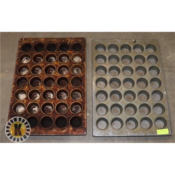 PAIR OF 35 CUP MUFFIN BAKING PANS