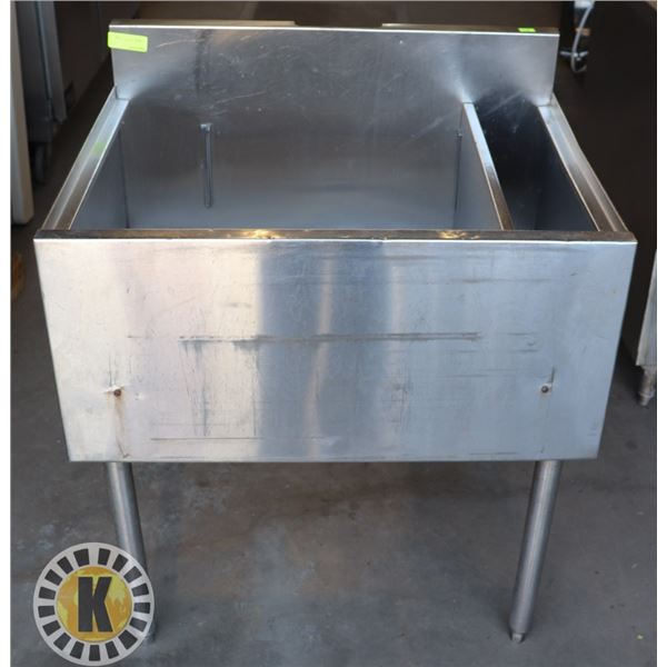 STAINLESS STEEL RESTAURANT BAR SINK