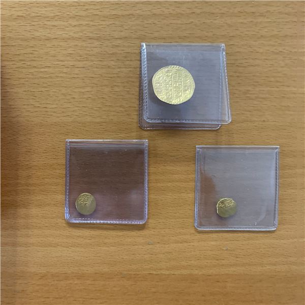 MEDIEVAL ISLAMIC: LOT of 3 gold coins