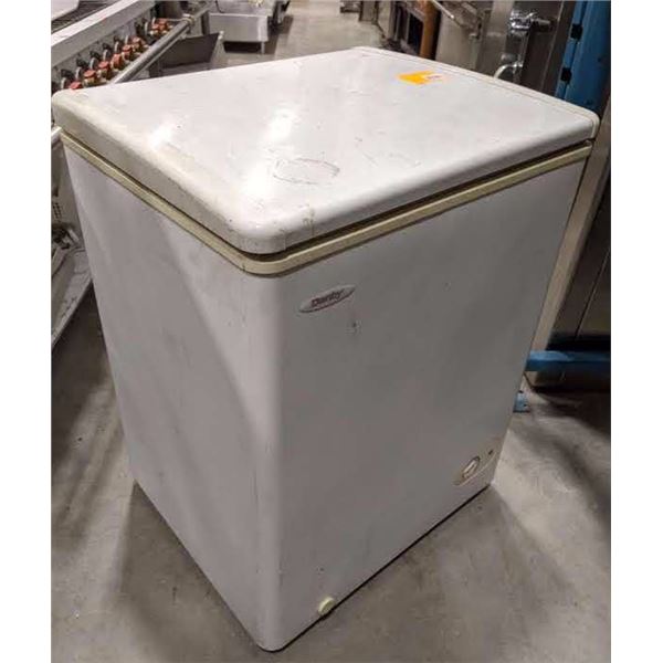 Danby Chest Freezer DCF401W (white/black) fairly used but in working