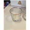 Image 8 : BOX OF LIQUOR GLASSES, CRYSTAL GLASSES AND CLEANING SUPPLIES