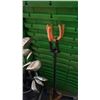 Image 2 : ULTRA TRIPLE GUITAR STAND AND GOLF CLUBS - HOGAN FORGED AND ARNOLD PALMER