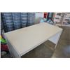 Image 2 : WHITE WORKSTATION - 3 FOOT TALL. 5 FOOT WIDE, 30 INCHES DEEP