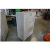Image 2 : STAPLES 4 DRAWER LATERAL FILING CABINET WITH KEYS