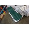 Image 3 : 6 WHITE PATIO LOUNGE CHAIRS