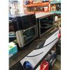 Image 9 : 2 SHELVES OF DEFECTIVE STORE RETURN ELECTRONICS AND APPLIANCES