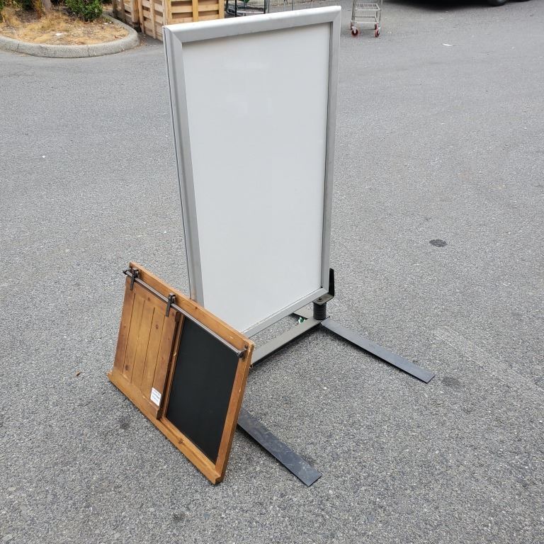 5 FT TALL SPRING LOADED SIGN HOLDER AND CHALK BOARD DISPLAY - Big ...