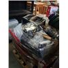 Image 1 : PALLET OF ESTATE GOODS
