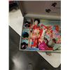 Image 3 : LOT OF JAPANESE DOLLS, SHOES AND EASTERN SCROLL WITH COLLECTIBLES