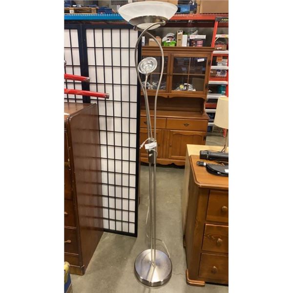 MODERN FLOOR LAMP WITH FLEXIBLE READING LAMP