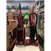 Image 5 : 2 DIRT DEVL VACUUMS BOTH WORKING